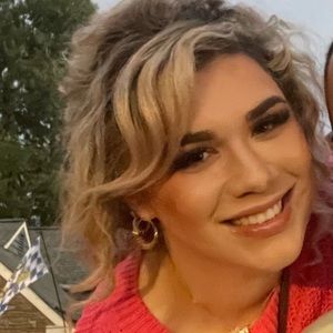 Meet your Posher, Candice